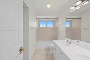 2560 Bass Way, Cooper City, FL 33026 - Photo 14