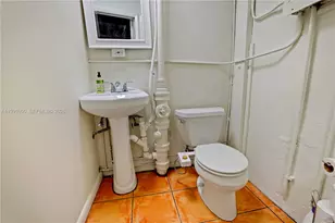 720 NE 75th St, Miami, FL 33138 - Photo 34