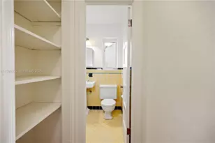 720 NE 75th St, Miami, FL 33138 - Photo 32