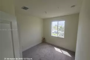 10250 NW 66th St, Doral, FL 33178 - Photo 14