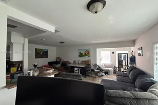 625 E 8th Ln, Hialeah, FL 33010 - Photo 48