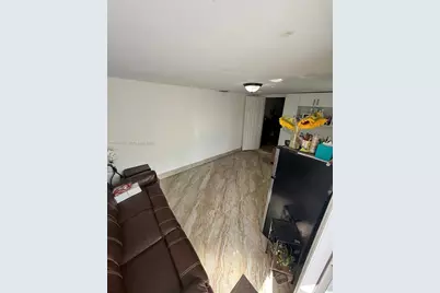 625 E 8th Ln, Hialeah, FL 33010 - Photo 22