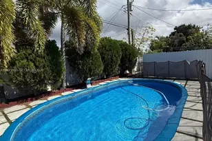 625 E 8th Ln, Hialeah, FL 33010 - Photo 44