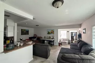 625 E 8th Ln, Hialeah, FL 33010 - Photo 6