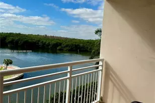 400 Kings Point Dr, Sunny Isles Beach, FL 33160 - Photo 4