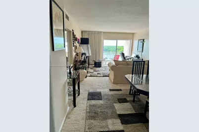 400 Kings Point Dr #609, Sunny Isles Beach, FL 33160 - Photo 10