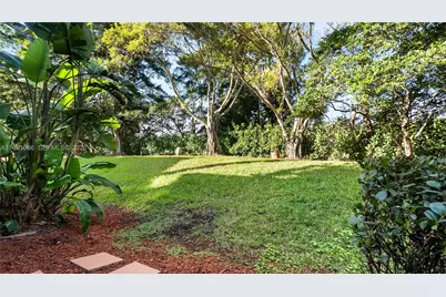 3889 Tree Top Dr #3889, Weston, FL 33332 - Photo 18