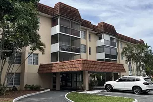 4152 Inverrary Dr, Lauderhill, FL 33319 - Photo 12