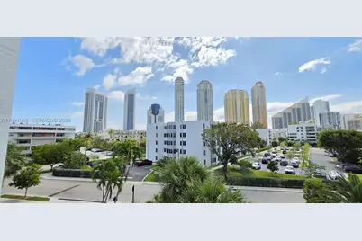 17900 N Bay Rd #408, Sunny Isles Beach, FL 33160 - Photo 4