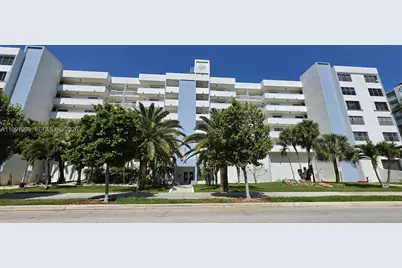 17900 N Bay Rd #408, Sunny Isles Beach, FL 33160 - Photo 2