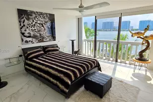 17900 N Bay Rd, Sunny Isles Beach, FL 33160 - Photo 20