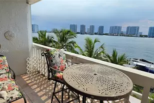 17900 N Bay Rd, Sunny Isles Beach, FL 33160 - Photo 16