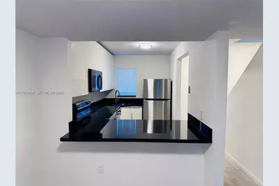 2660 W 76th St #207, Hialeah, FL 33016 - Photo 2