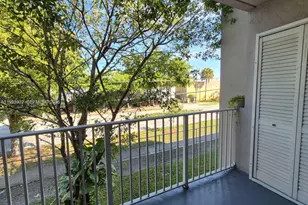 2660 W 76th St, Hialeah, FL 33016 - Photo 14