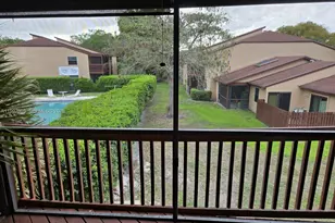 302 Lakeview Dr, Royal Palm Beach, FL 33411 - Photo 2