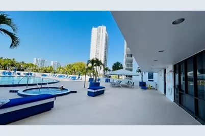3731 N Country Club Dr #2225, Aventura, FL 33180 - Photo 20