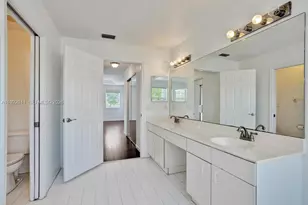 17026 NW 19th St, Pembroke Pines, FL 33028 - Photo 36