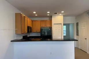 14733 SW 11th St, Pembroke Pines, FL 33027 - Photo 2