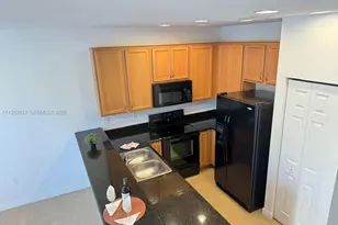 14733 SW 11th St, Pembroke Pines, FL 33027 - Photo 8