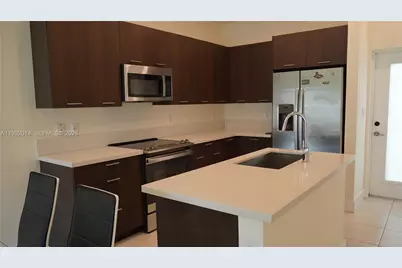 8301 NW 41st St #B-409, Doral, FL 33166 - Photo 4