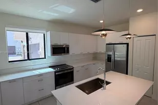 4470 NW 83rd Ave, Doral, FL 33166 - Photo 12