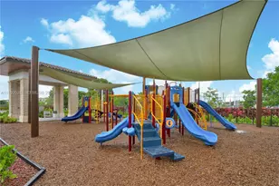 8005 NW 104th Ave, Doral, FL 33178 - Photo 34