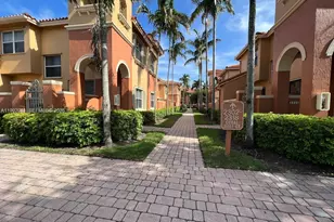 4911 Spinnaker Dr, Dania Beach, FL 33312 - Photo 18