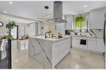 111 NW 46th St, Miami, FL 33127 - Photo 10