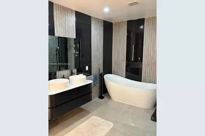 111 NW 46th St, Miami, FL 33127 - Photo 16