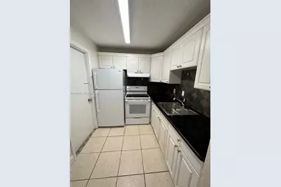 2775 Taft St #102, Hollywood, FL 33020 - Photo 4