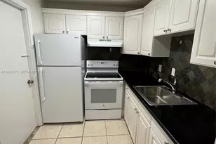 2775 Taft St, Hollywood, FL 33020 - Photo 4