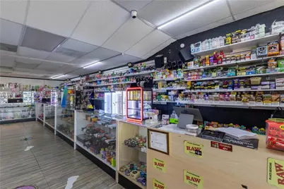 308 NE 8th St, Homestead, FL 33030 - Photo 8