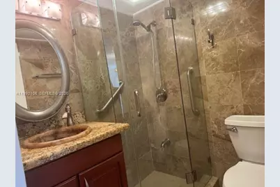 5401 Collins Ave #1514, Miami Beach, FL 33140 - Photo 18