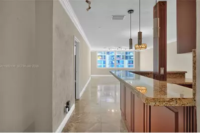5401 Collins Ave #1514, Miami Beach, FL 33140 - Photo 18