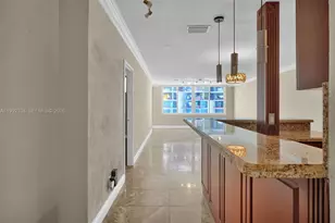 5401 Collins Ave, Miami Beach, FL 33140 - Photo 18