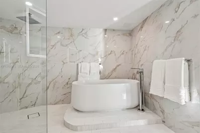 5660 Collins Ave #11C, Miami Beach, FL 33140 - Photo 36