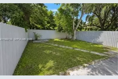 5705 NW 14th St, Lauderhill, FL 33313 - Photo 6