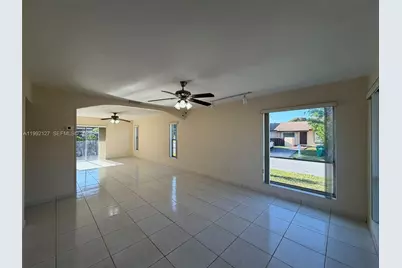11938 SW 122nd Ct, Miami, FL 33186 - Photo 6