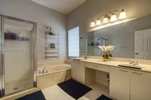 15856 NW 12th Ct, Pembroke Pines, FL 33028 - Photo 14