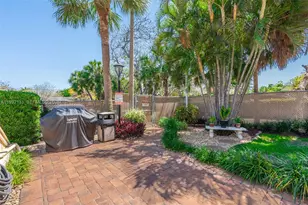 2400 NE 10th St, Pompano Beach, FL 33062 - Photo 26