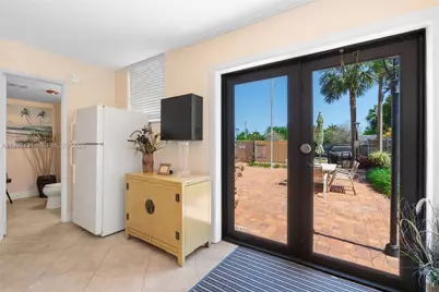 2400 NE 10th St #210, Pompano Beach, FL 33062 - Photo 24