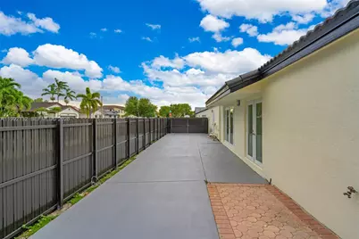 803 NW 133rd Ct #803, Miami, FL 33182 - Photo 30