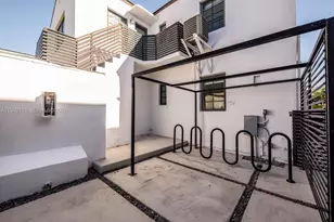 7910 Byron Ave, Miami Beach, FL 33141 - Photo 18