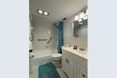 2200 E Hallandale Beach Blvd #605, Hallandale Beach, FL 33009 - Photo 6