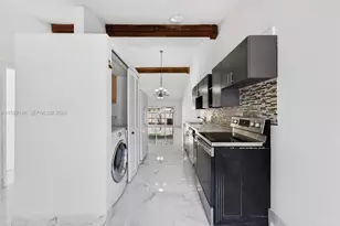 10351 Juniper Ct, Pembroke Pines, FL 33026 - Photo 4