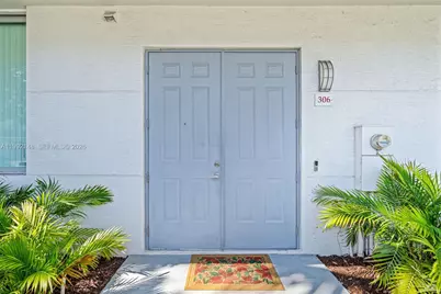 2134 Van Buren St #306, Hollywood, FL 33020 - Photo 4