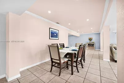 18400 NW 78th Ave, Hialeah, FL 33015 - Photo 22