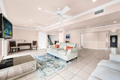 18400 NW 78th Ave, Hialeah, FL 33015 - Photo 20