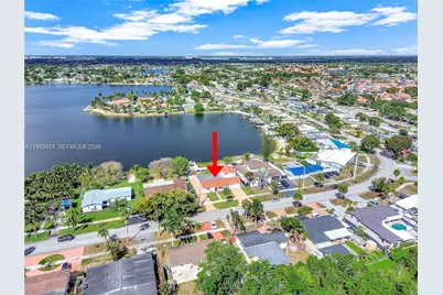 18400 NW 78th Ave, Hialeah, FL 33015 - Photo 18