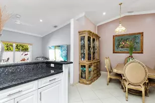 7929 NW 200th Terrace, Hialeah, FL 33015 - Photo 14